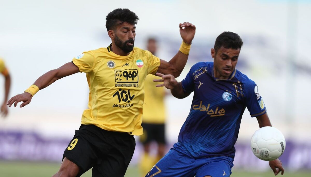 خط قرمز کی روش روی نام رامین رضاییان ؟