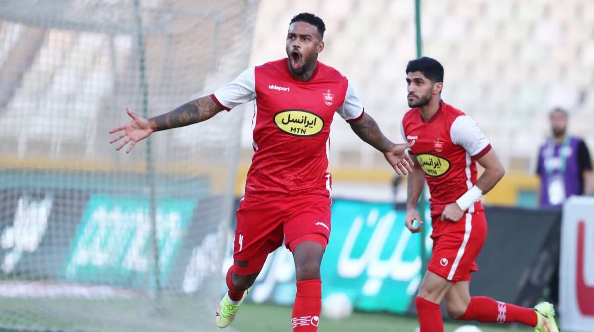 هم پرسپولیس قهرمان میشود؛ هم لوکادیا آقای گل! هم پرسپولیس قهرمان میشود؛ هم لوکادیا آقای گل!