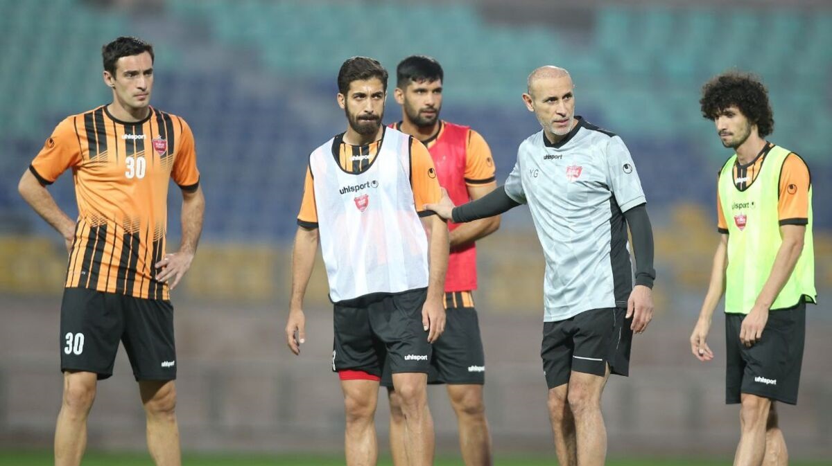 طلسم عجیب سرمربی پرسپولیس در لیگ طلسم عجیب سرمربی پرسپولیس در لیگ