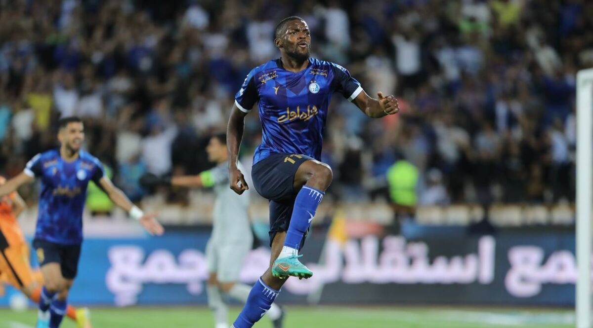 لقب ویژه ساپینتو به ستاره استقلال ؛ این بازیکن سوگلی شد ؟ لقب ویژه ساپینتو به ستاره استقلال ؛ این بازیکن سوگلی شد ؟