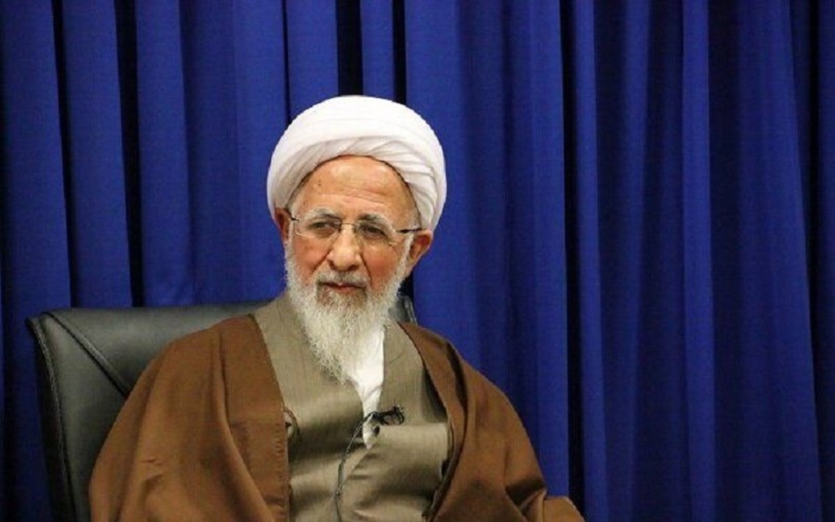 آیتالله جوادی آملی: هیچ تازیانهای دردناکتر از فقر نیست؛ امروز این تازیانه پشت مردم را زخم کرده آیتالله جوادی آملی: هیچ تازیانهای دردناکتر از فقر نیست؛ امروز این تازیانه پشت مردم را زخم کرده