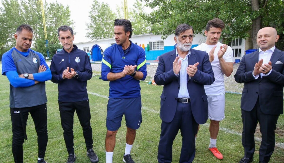 کدام بدهی؟ بازیکنان هیچ طلبی از آجورلو ندارند! کدام بدهی؟ بازیکنان هیچ طلبی از آجورلو ندارند!