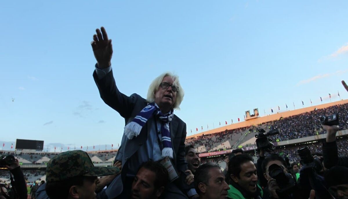 بازگشت عجیب یک استقلالی محبوب بازگشت عجیب یک استقلالی محبوب