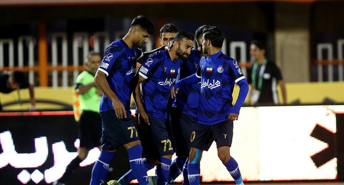 این ستاره استقلال مقابل پرسپولیس فیکس می‌شود؟