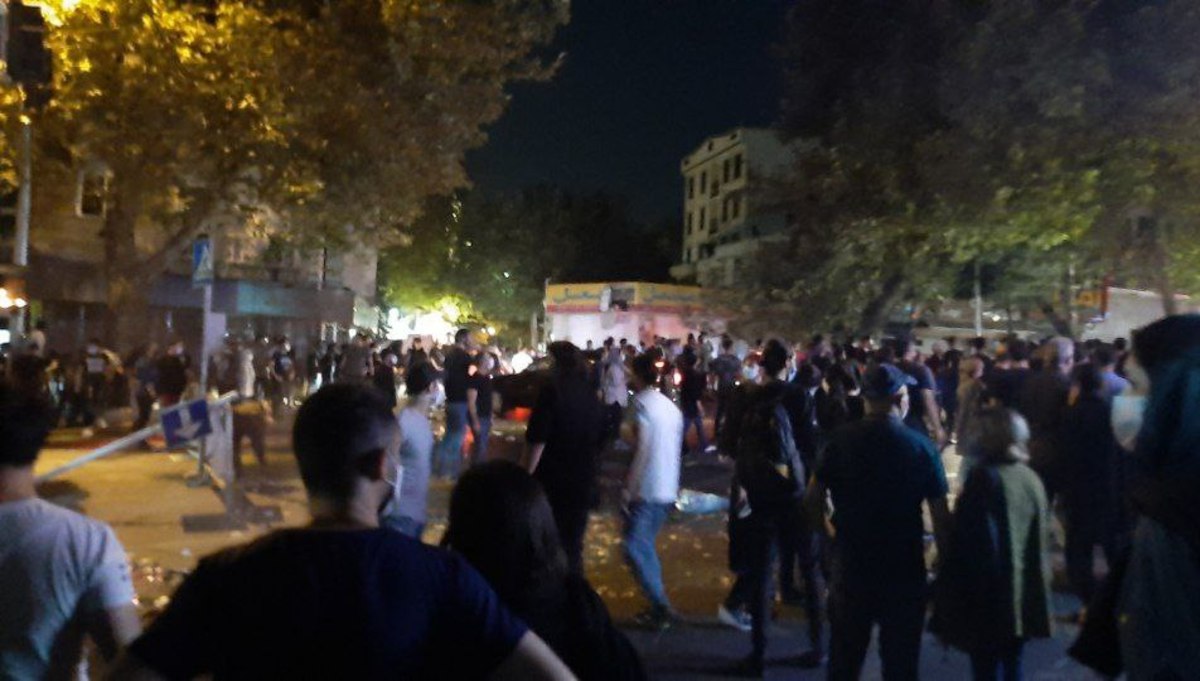 تجمعات پراکنده در دانشگاهها و برخی شهرها تجمعات پراکنده در دانشگاهها و برخی شهرها