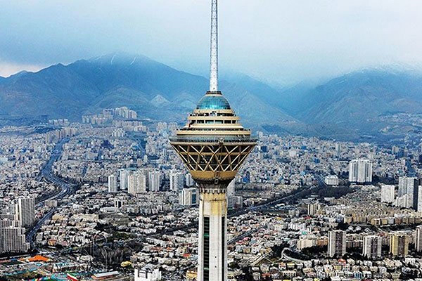 وزش باد در تهران/ افزایش نسبی دما از فردا