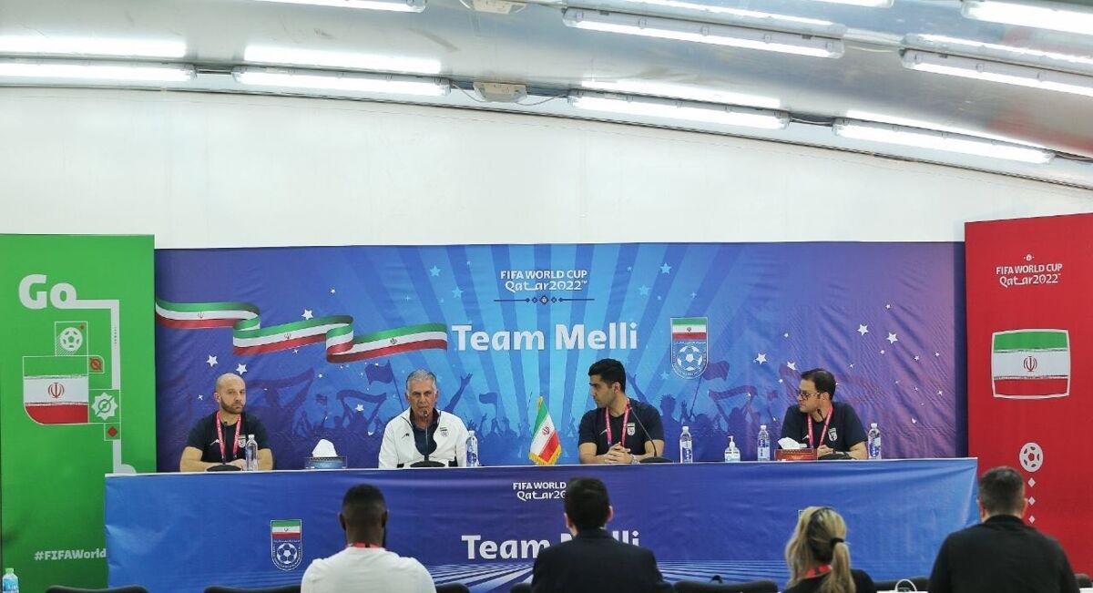 اتفاق عجیب در کنفرانس خبری کیروش اتفاق عجیب در کنفرانس خبری کیروش