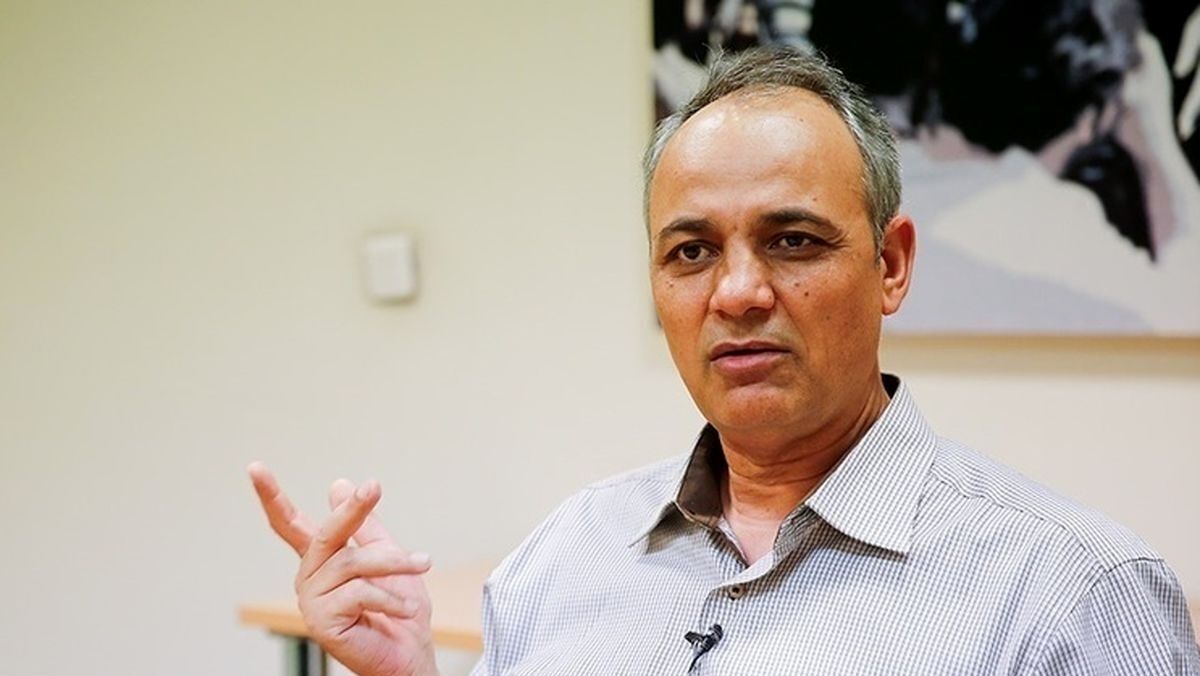 دردسرهای یک حضور برای زیدآبادی