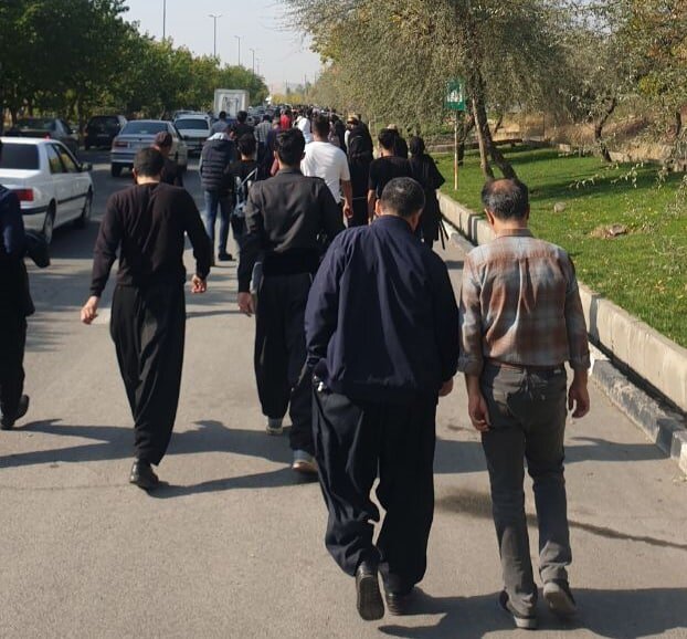 ایسنا:درگیری پراکنده برخی معترضین در چهلم مهسا امینی/برخی افراد بنا داشتند به مرکز نظامی ارتش حمله کنند ایسنا:درگیری پراکنده برخی معترضین در چهلم مهسا امینی/برخی افراد بنا داشتند به مرکز نظامی ارتش حمله کنند