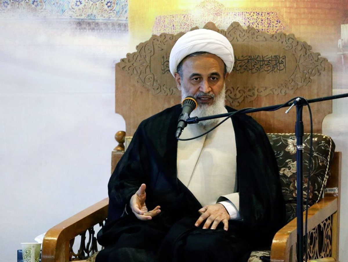 پناهیان: لعنت خدا بر عمامه به سری که می‌گوید طلبه نباید دست به خشونت بزند!