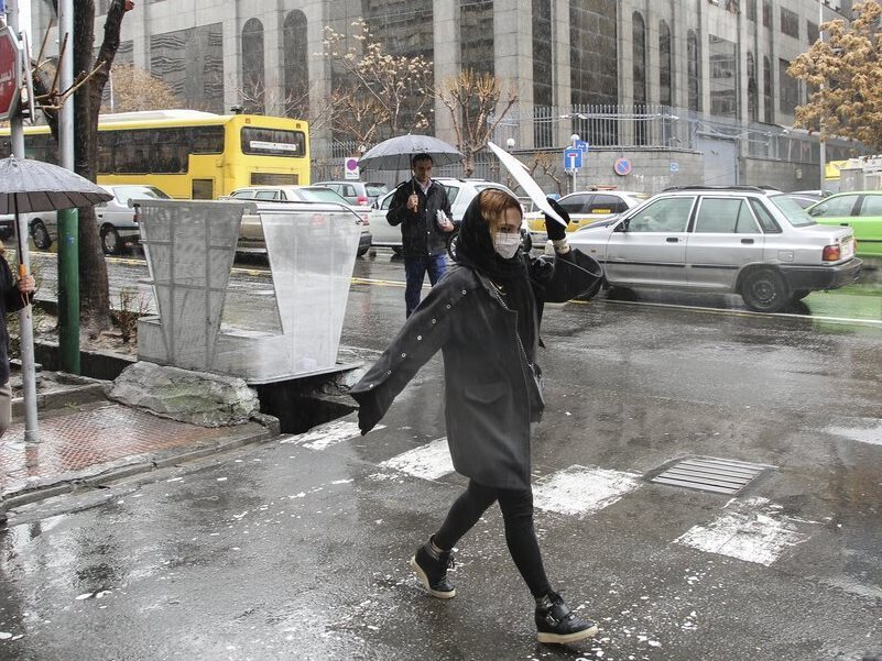 بارش برف و باران تا صبح فردا در تهران/ افزایش نسبی دما تا پایان هفته