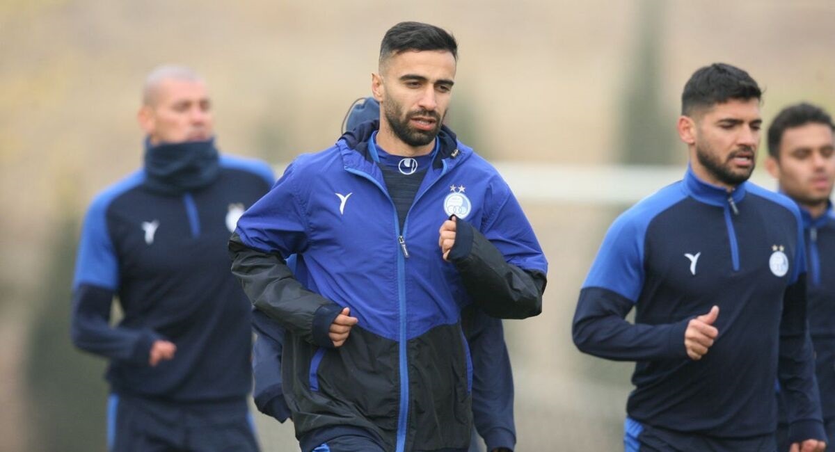 دربی باز ترین ستاره استقلال آماده برای رویارویی با پرسپولیس دربی باز ترین ستاره استقلال آماده برای رویارویی با پرسپولیس