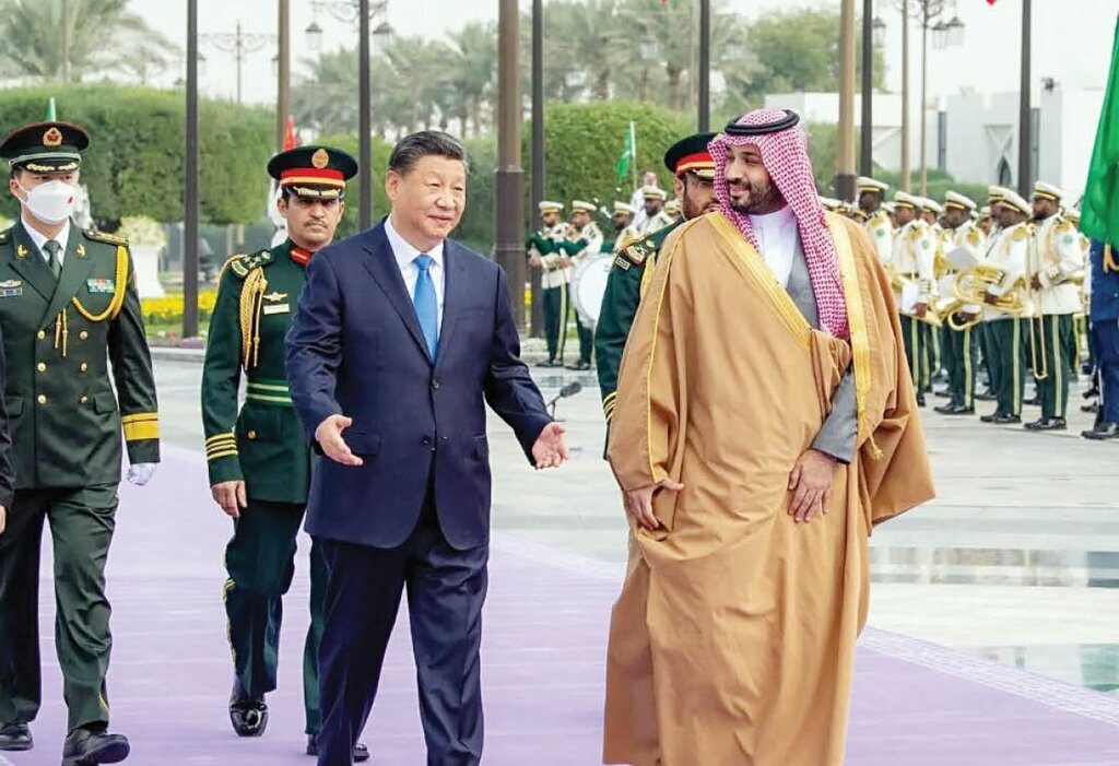 چالش نگاه به شرق