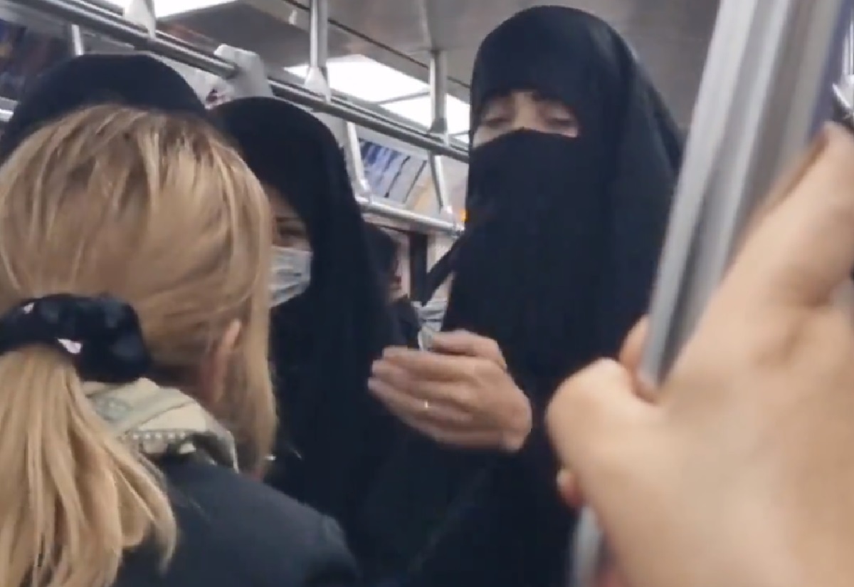 فیلم متاثرکننده از دعوای زنان بر سر موضوع حجاب در مترو تهران