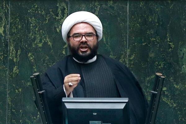 ادعای عضو کمیسیون فرهنگی مجلس: اینستاگرام و واتساپ به اجمال شرایط ایران را قبول کردند