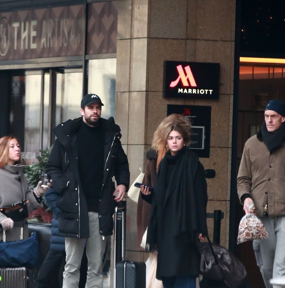 نامزد جدید جرارد پیکه کیست ؟ + عکس