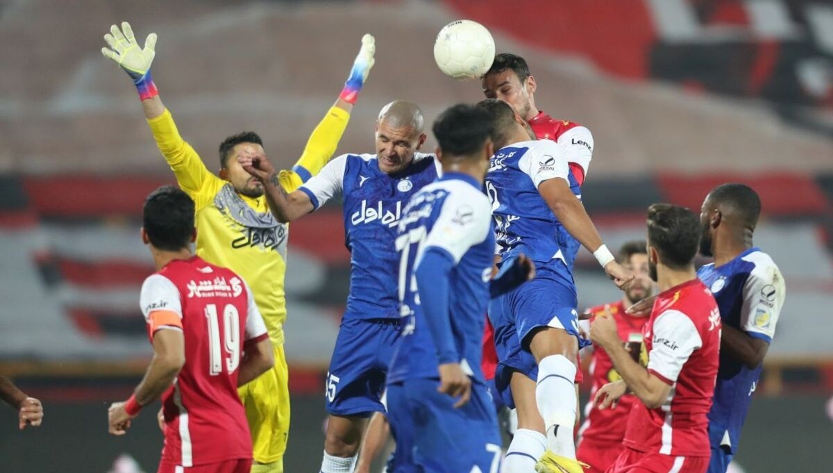 پنالتی سرخابی‌ها گرفته نشد؟