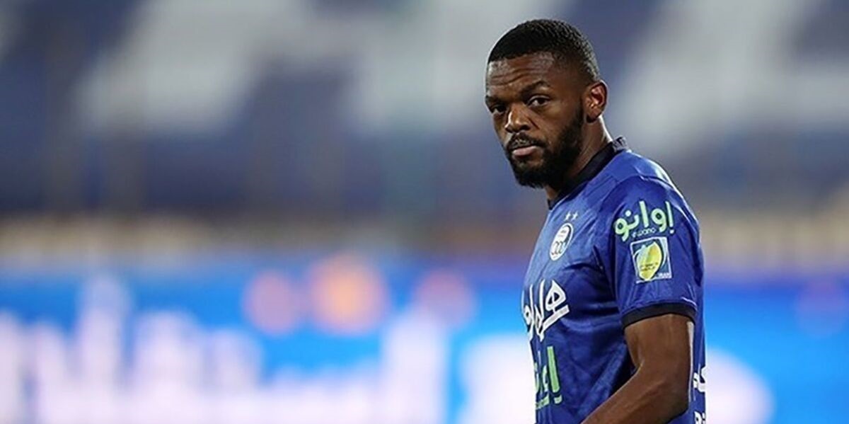 کوین یامگا نیمکت نشین می شود؟