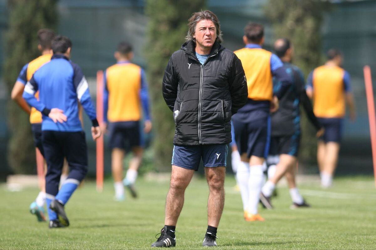 درخواست مهم ساپینتو از بازیکنان استقلال پس از حذف