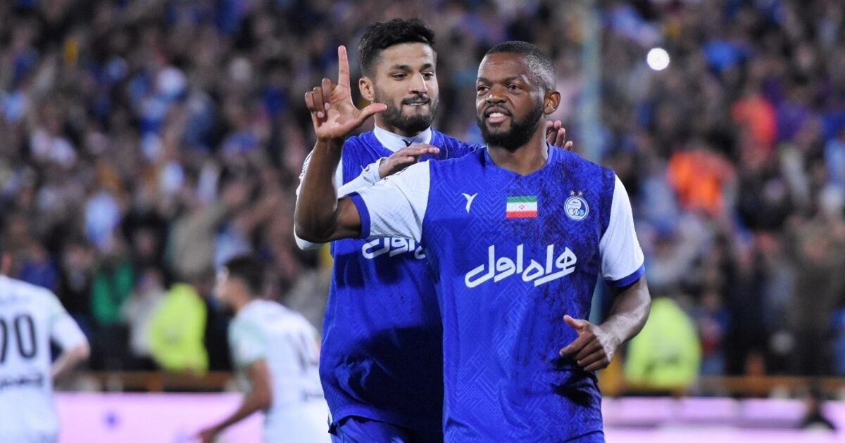 کوین یامگا در مسیر یاغی پرسپولیس کوین یامگا در مسیر یاغی پرسپولیس