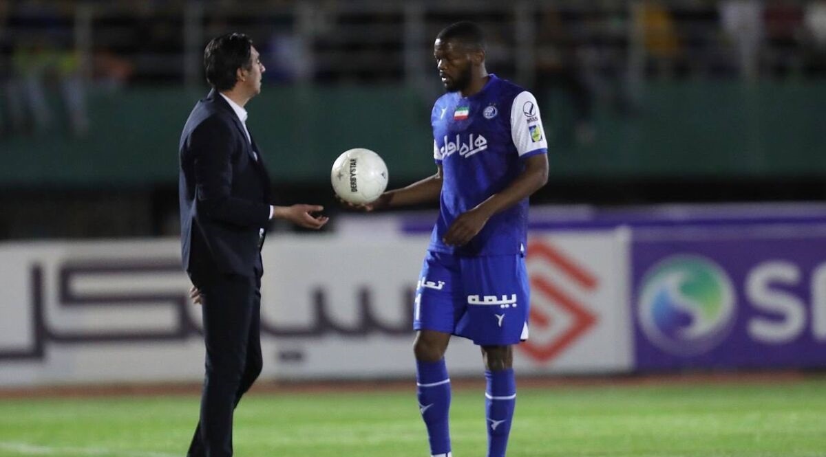 خبر بد برای استقلال درباره آرتور کوین یامگا خبر بد برای استقلال درباره آرتور کوین یامگا