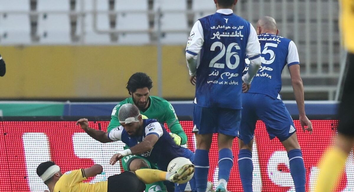 استقلال هنوز حذف نشده‌است؟