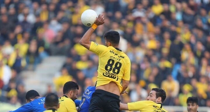 استقلال و پرسپولیس برای سپاهان بازی می کنند استقلال و پرسپولیس برای سپاهان بازی می کنند