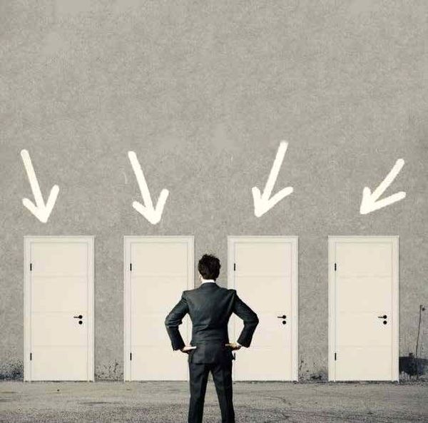 کل اقتصاد دستخوش «بی‌تصمیمی» دولت