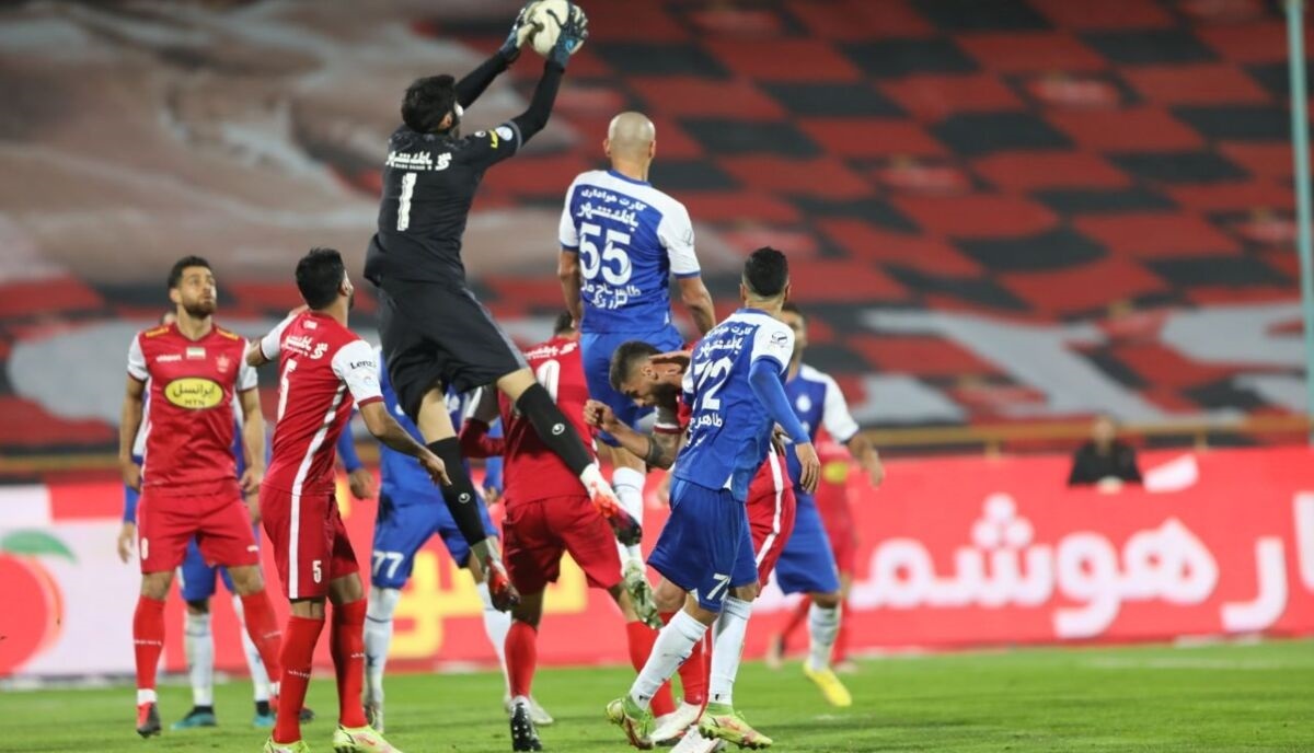 دربی در اردیبهشت ماه به کام استقلال دربی در اردیبهشت ماه به کام استقلال