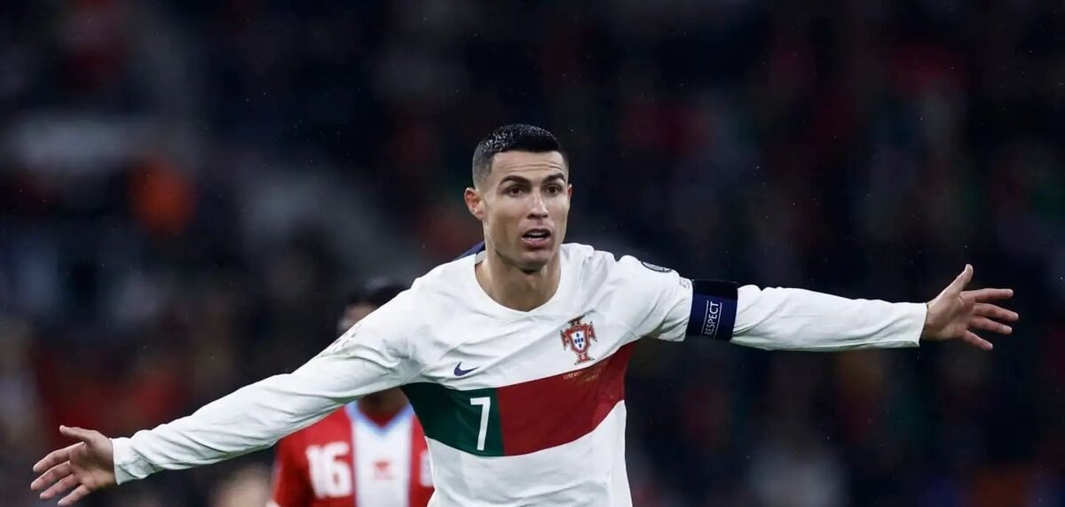 مشت محکم کریستیانو رونالدو بر دهان منتقدان!