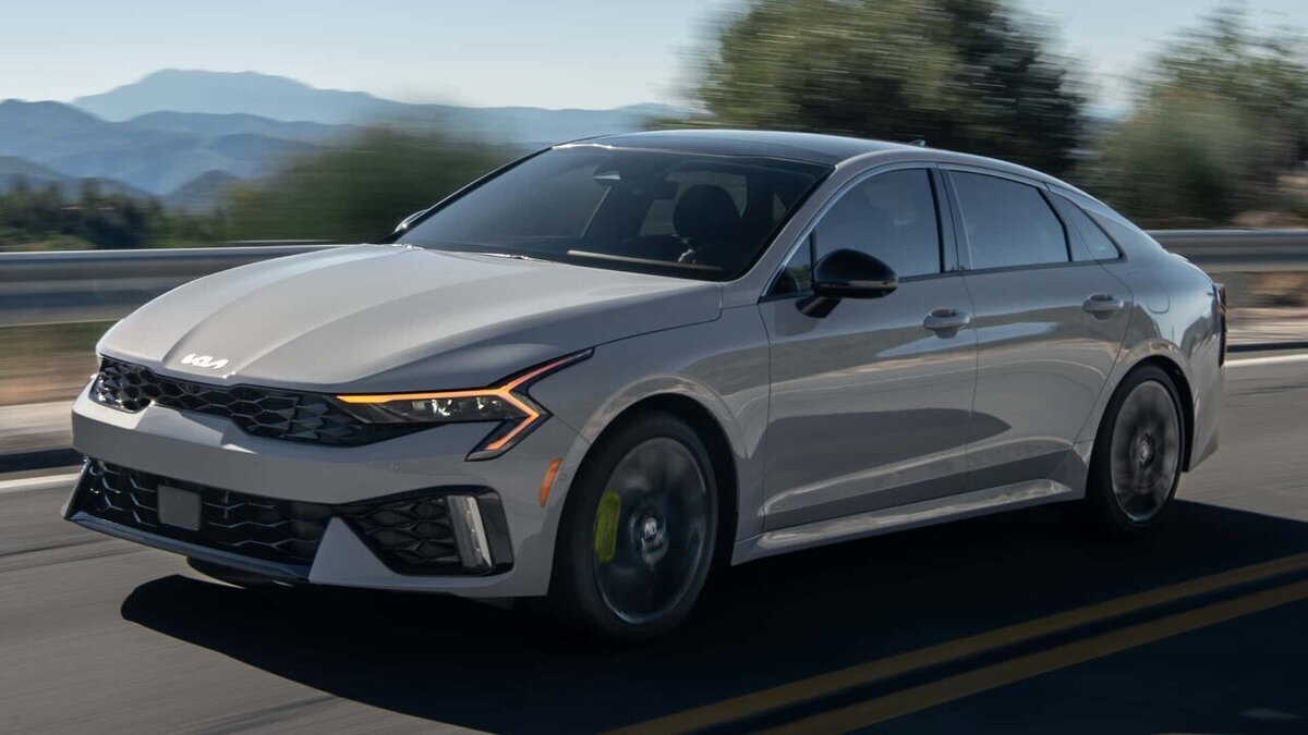 (تصاویر) خودروی وارداتی بازار ایران نیامده تغییر کرد