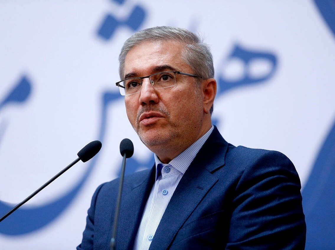 رئیس سازمان برنامه: دولت با افزایش ۲۰ درصد حقوق موافقت کرد / پیشنهاد دولت ۱۸ درصد بود که مجلس آن را کافی ندانست