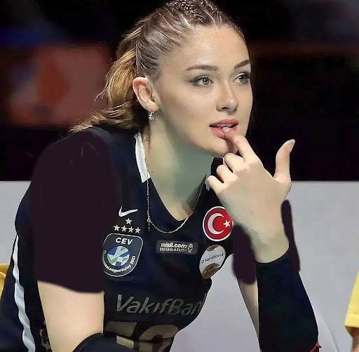 زهرا گونش؛ همه‌چیز درباره دختر محبوب والیبال ترکیه/ چرا گونش مشهور شد؟