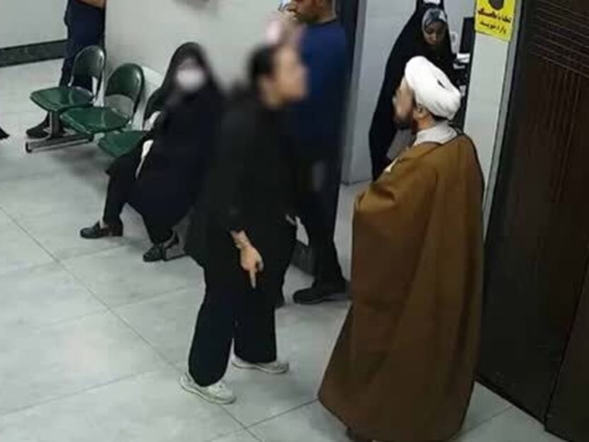 مشاور وزیر ارشاد: اگر آن طلبه صبور از خانم متوهم و هتاک عکس هم گرفته بود، خطا نکرده بود / بخشی از برخورد قضایی با جرایم عمومی، مبتنی بر تشخیص تصویر مجرمان است مشاور وزیر ارشاد: اگر آن طلبه صبور از خانم متوهم و هتاک عکس هم گرفته بود، خطا نکرده بود / بخشی از برخورد قضایی با جرایم عمومی، مبتنی بر تشخیص تصویر مجرمان است