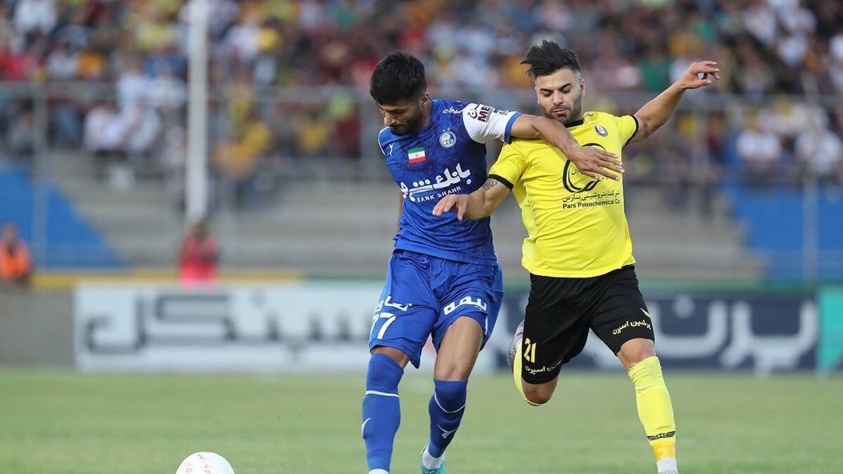 تذکر سرمربی استقلال به محمد محبی