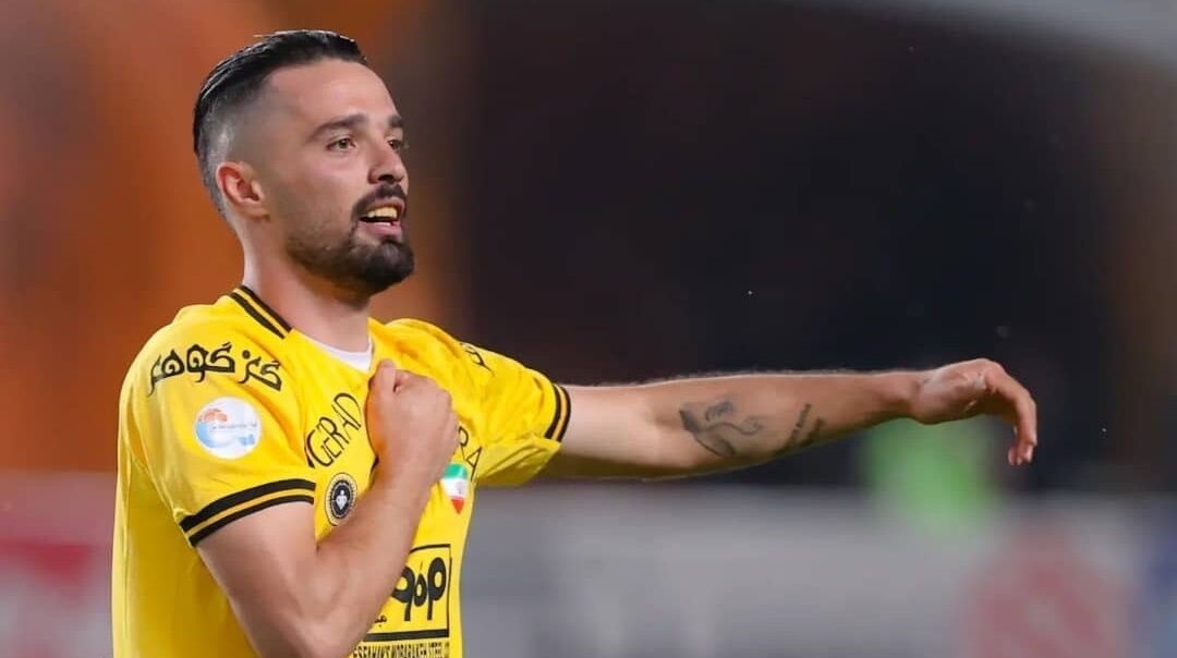 شکایت باشگاه پرسپولیس از ستاره جنجالساز استقلالی شکایت باشگاه پرسپولیس از ستاره جنجالساز استقلالی