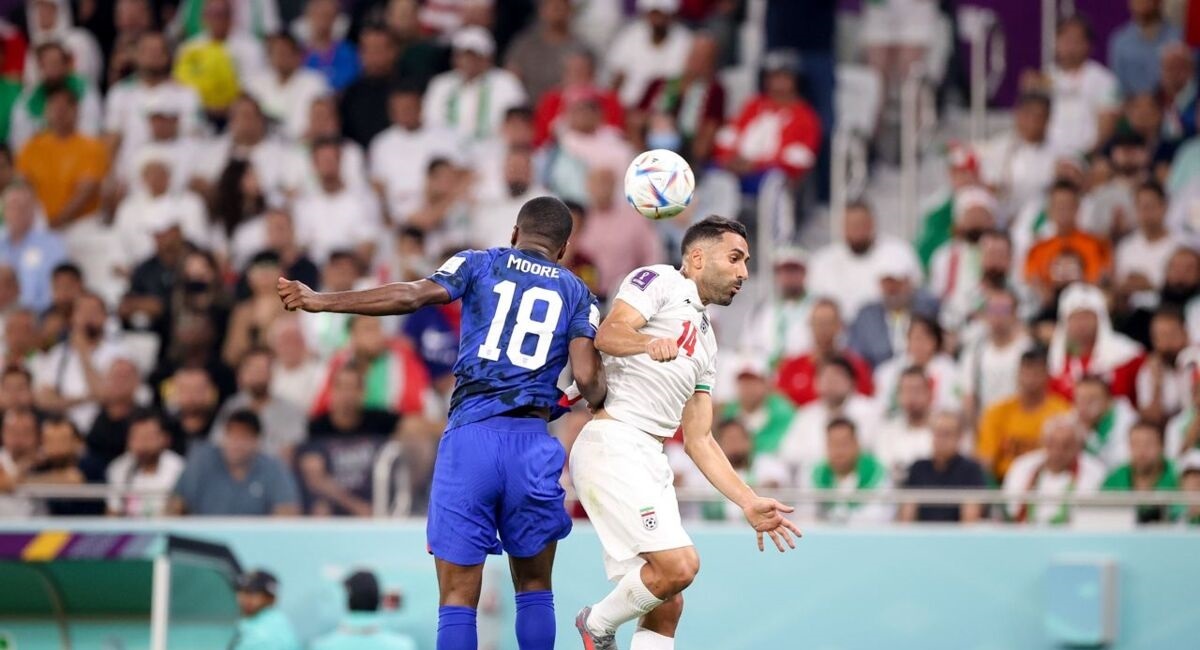 راضی کردن این لژیونر برای استقلالی شدن با من !