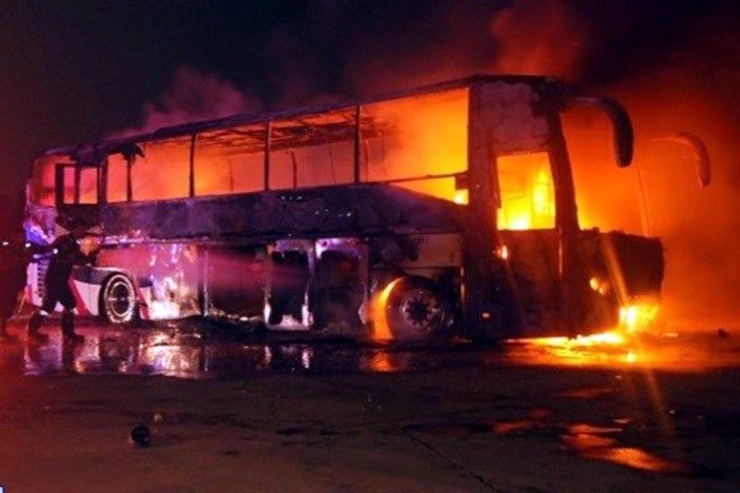 آتش سوزی در اتوبوس مسافربری در مشهد + جزییات