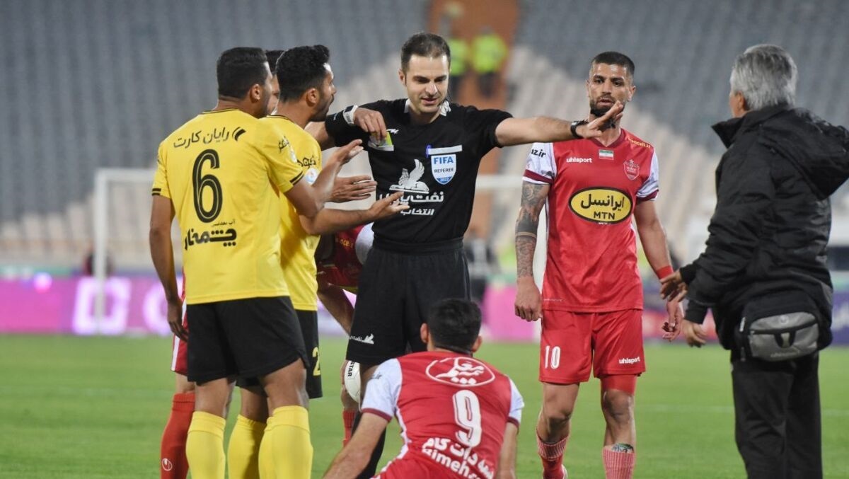 همه چیز در مورد رقیبان پرسپولیس و سپاهان در راه قهرمانی همه چیز در مورد رقیبان پرسپولیس و سپاهان در راه قهرمانی