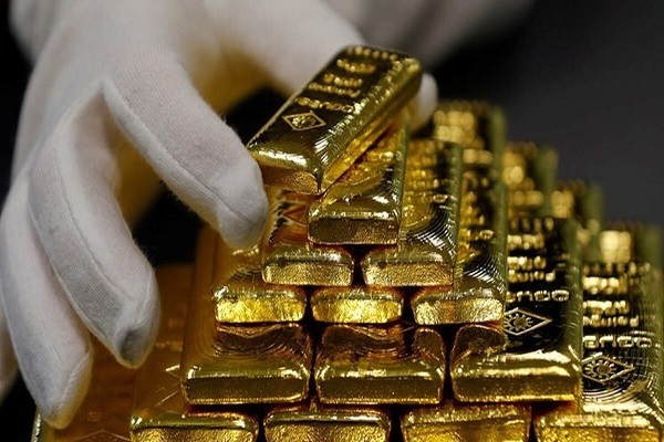 هر اونس طلا در بازار جهانی ۸ دلار کاهش یافت