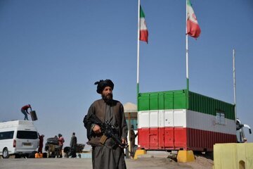 طالبان در حال انتقال تانک و سلاح سنگین به مرز ایران و افغانستان/عکس