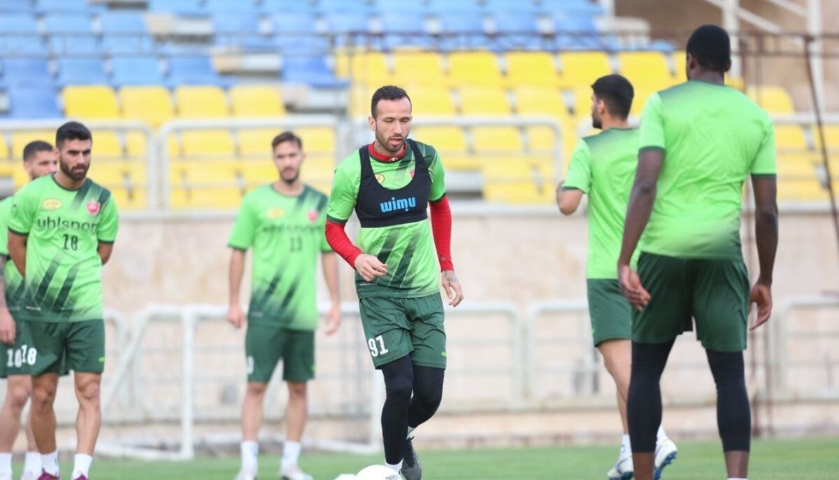 سوال مهم از مدیران پرسپولیس درباره این خرید جنجالی سوال مهم از مدیران پرسپولیس درباره این خرید جنجالی