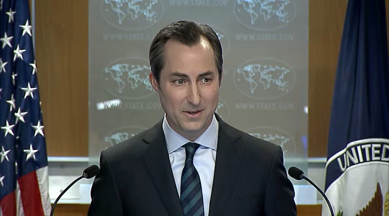 سخنگوی وزارت خارجه آمریکا:گزارش ها در خصوص توافق موقت درست نیست/ایران گام‌هایی در جهت رفع تنش بردارد و زندانیان آمریکایی را آزاد کند