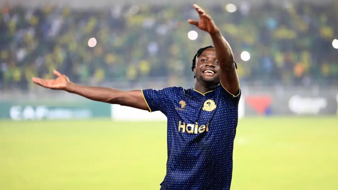 سپاهان دست روی یک ستاره عجیب گذاشت سپاهان دست روی یک ستاره عجیب گذاشت