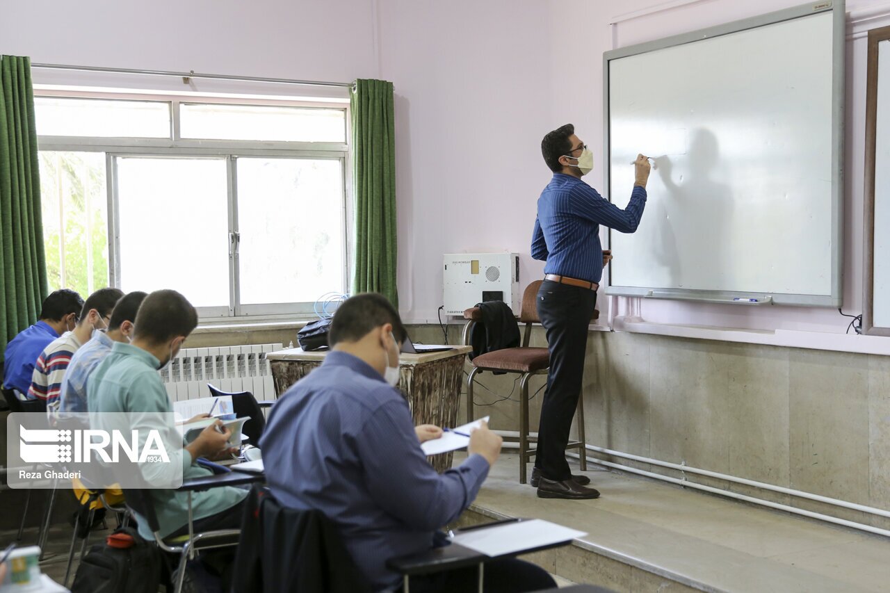 «چینی» به فهرست زبانهای خارجی قابل آموزش در مدارس اضافه شد «چینی» به فهرست زبانهای خارجی قابل آموزش در مدارس اضافه شد