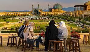 عقب‌نشینی ایران از سند چشم‌انداز ۲۰ ساله/ اهداف گردشگری برنامه هفتم فریب افکار عمومی است