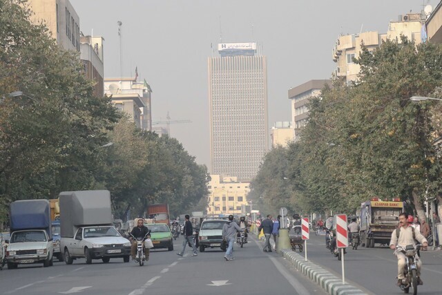 هوای تهران همچنان در وضعیت ناسالم برای گروه‌های حساس