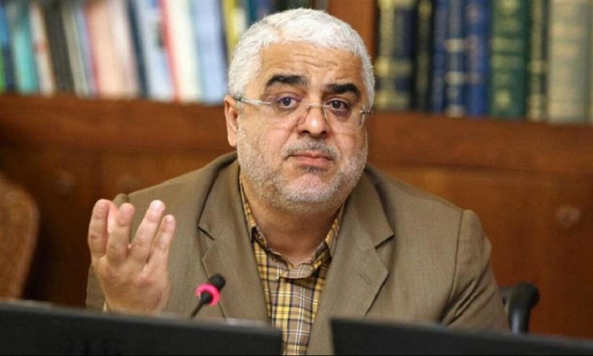 جعفرزاده ایمن‌آبادی: دولت رئیسی دولت تردمیلی است، فقط می‌دوند!