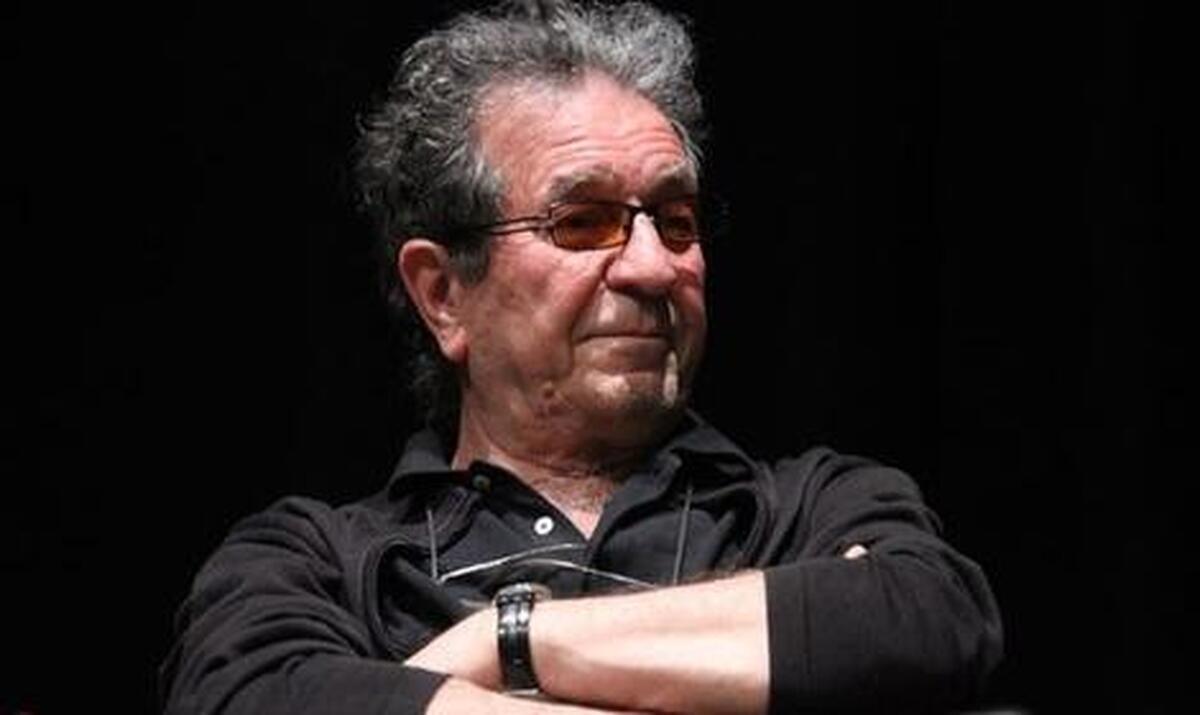 کیهان: قتل مهرجویی با قتل یکی از قربانیان قتلهای زنجیرهای سال ۷۷ شباهت دارد! کیهان: قتل مهرجویی با قتل یکی از قربانیان قتلهای زنجیرهای سال ۷۷ شباهت دارد!