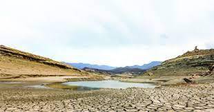 نگاه تشنه آب در فلات ایران